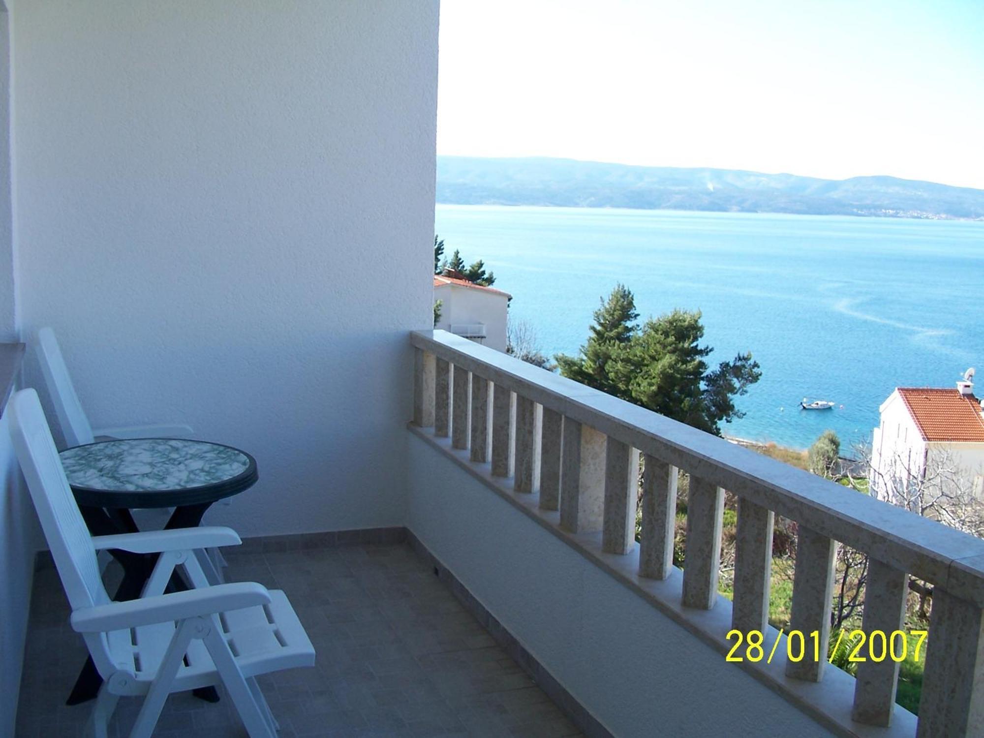 Apartments Perdijic Nemira Omiš Εξωτερικό φωτογραφία